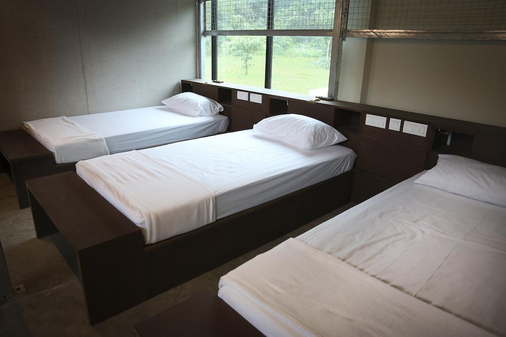 Bb Bunkers Hostel ซานตุบอง ภายนอก รูปภาพ